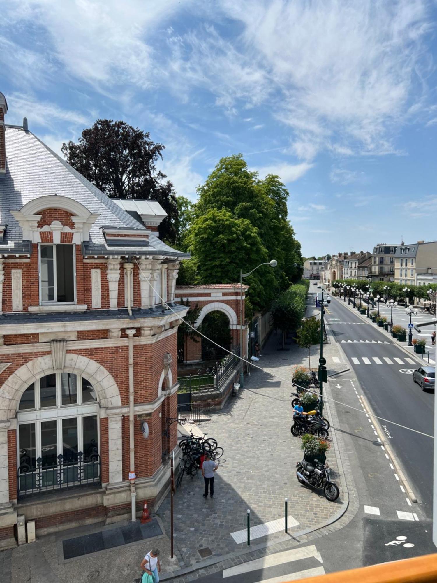 Hotel Belle Fontainebleau Dış mekan fotoğraf